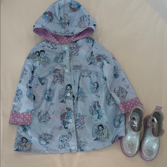 Disney Other - 3 Girl  Raincoat & boot (8) bundle Disney